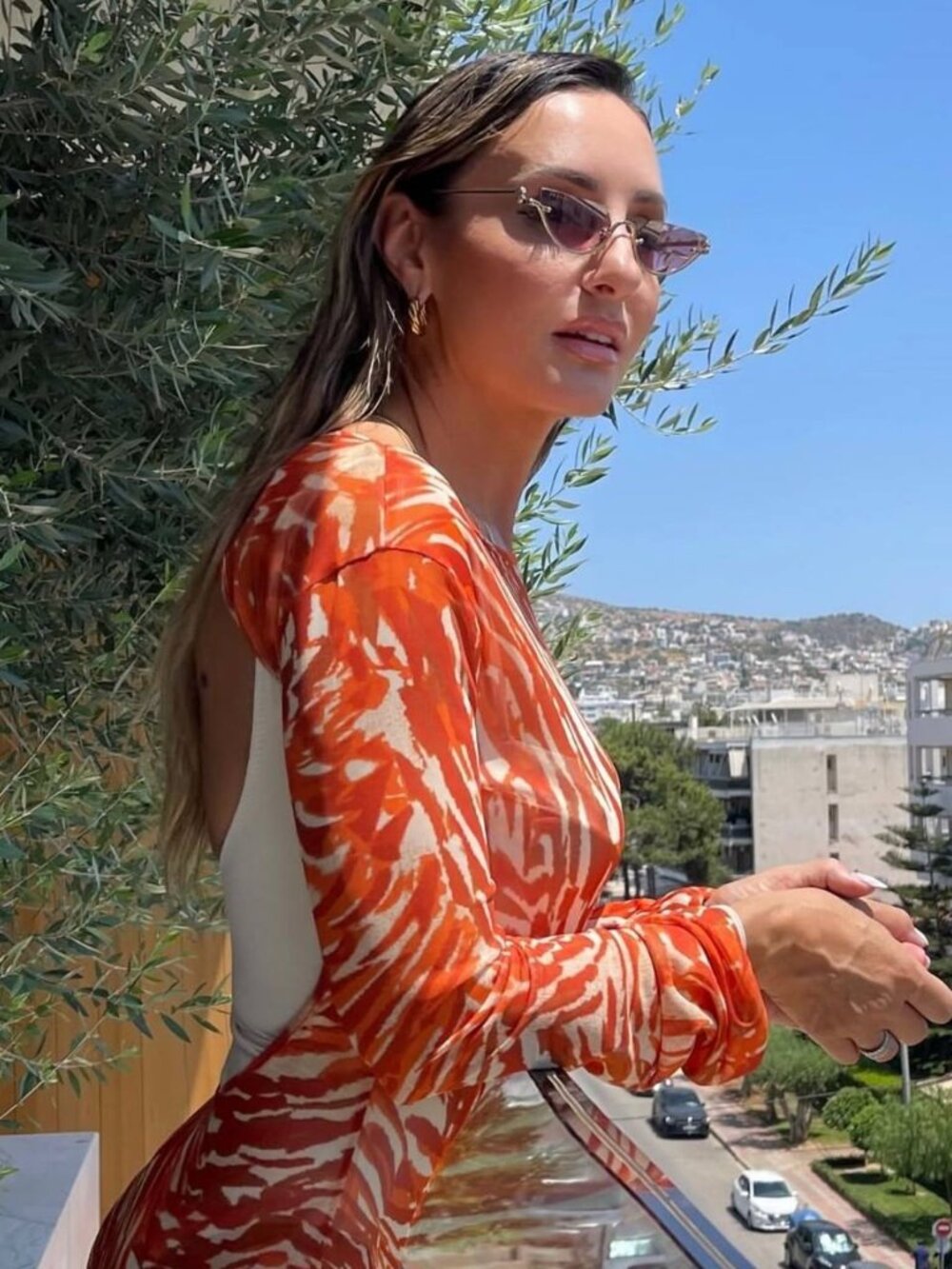 Gucci GG1603S 003 Cat Eye Sunglasses - Gold/Mirrored Violet - Picture 5 of 15